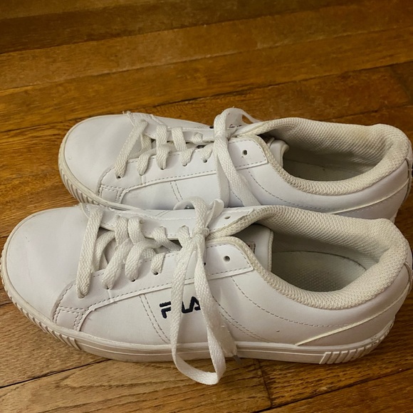 FILA white Redmond Platform Sneakers - women’s size 8 - Picture 1 of 4